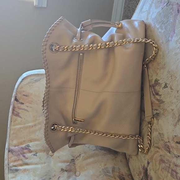 Tory Burch Marion Slouchy Tote - Picture 3 of 16